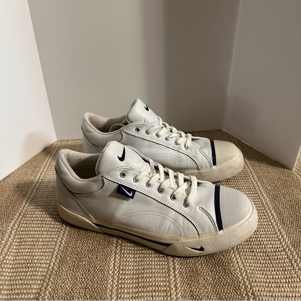 Vintage Nike Shoes